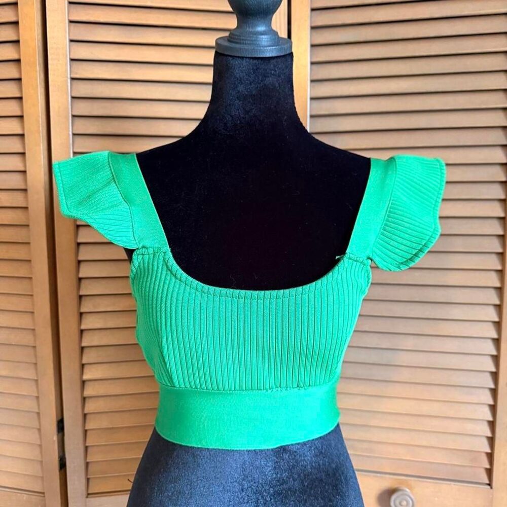 Bella-barnett Women's Green Crop-top